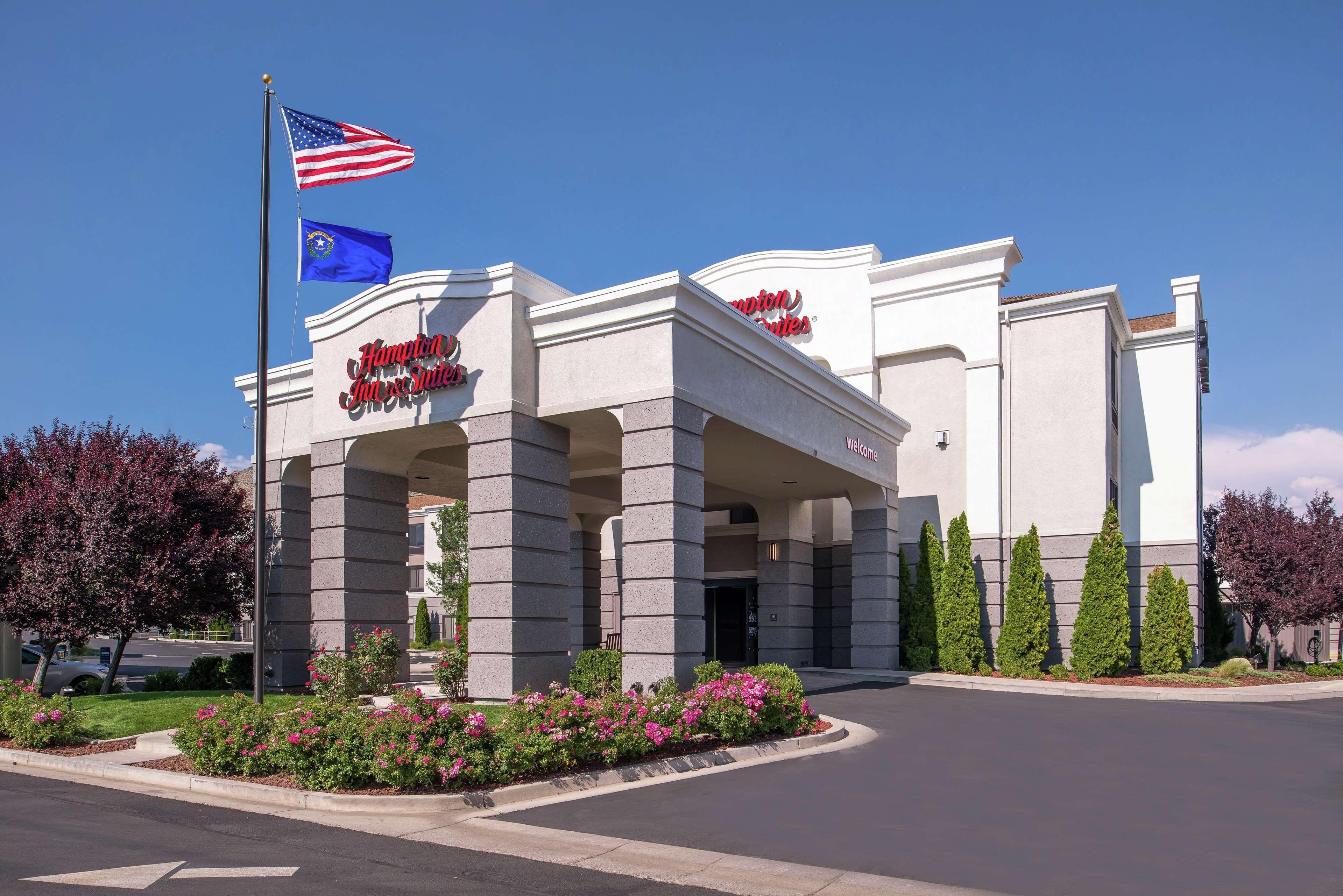Hampton & Carson Hotel
