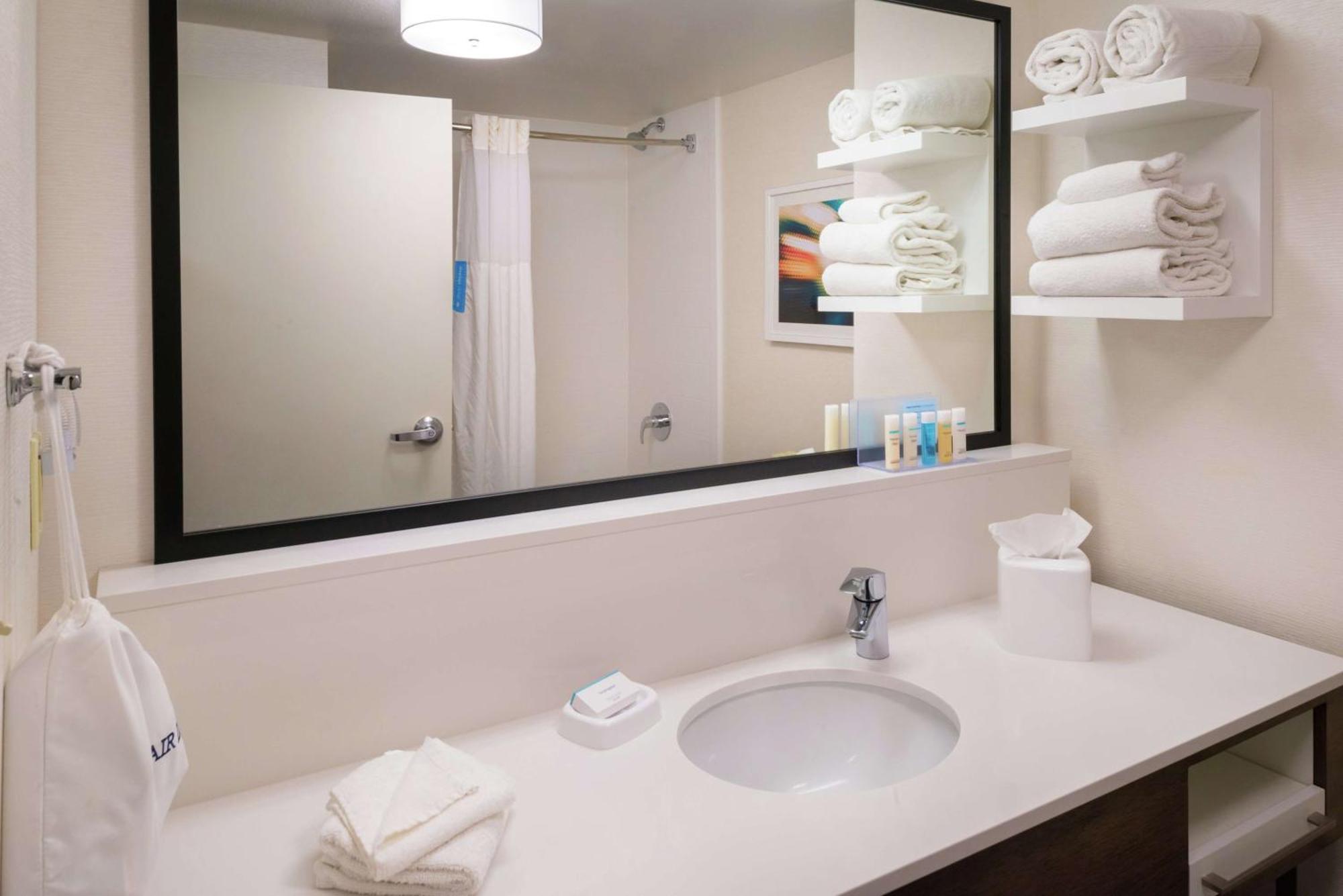 Hampton & Carson Hotel 3*