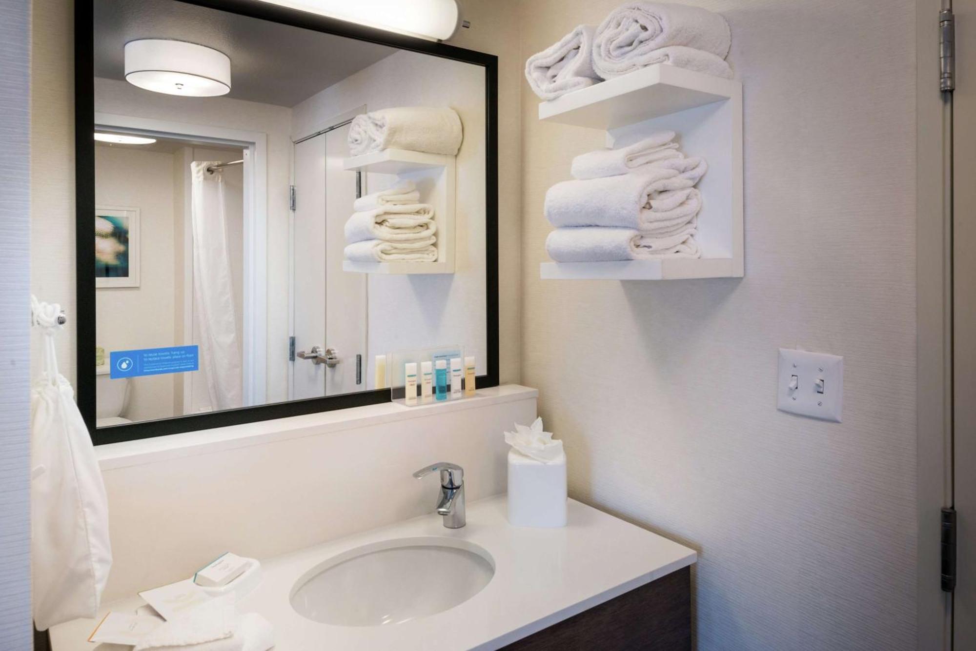 Hotel Hampton & Carson 3*
