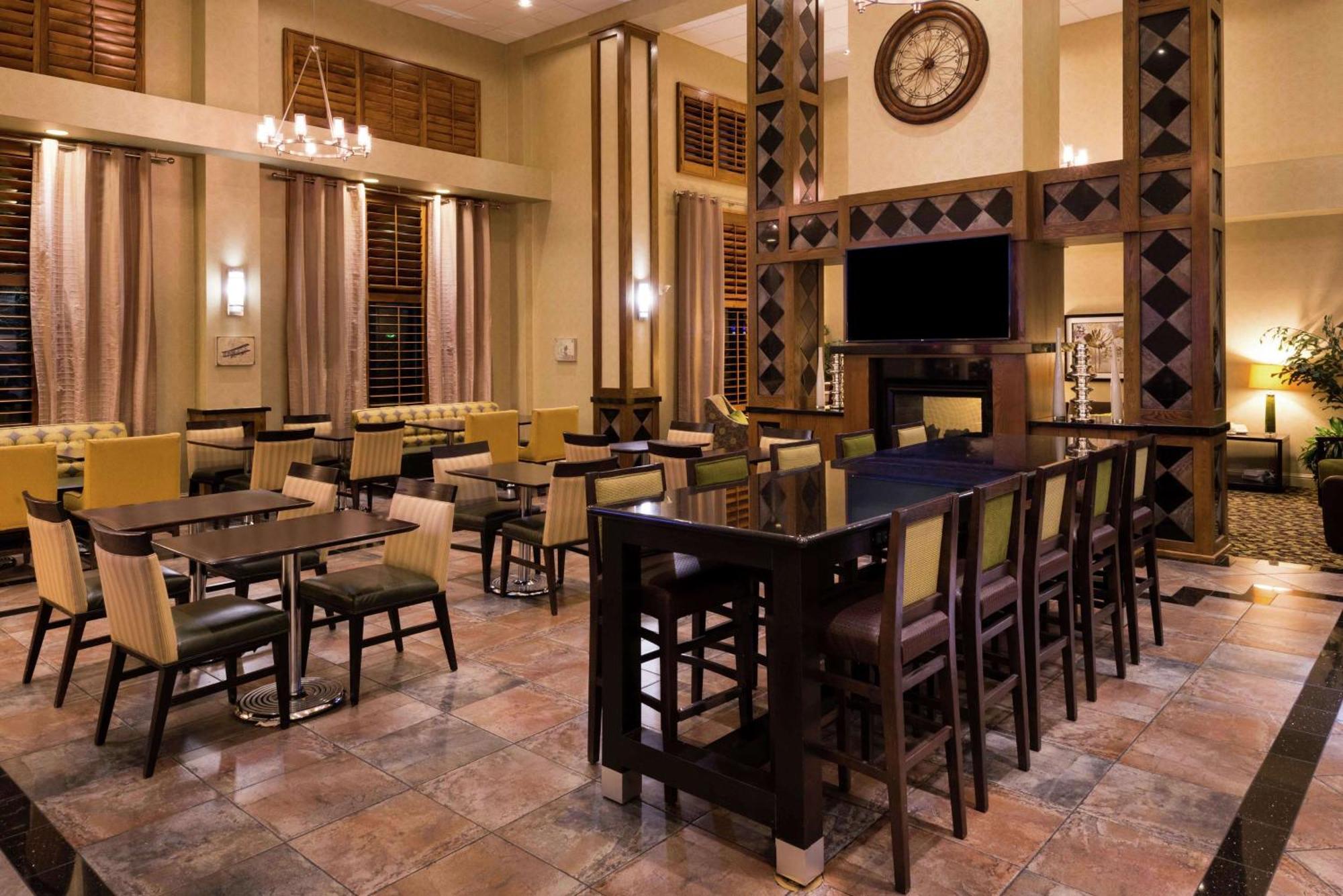 Hotel Hampton & Carson 3*