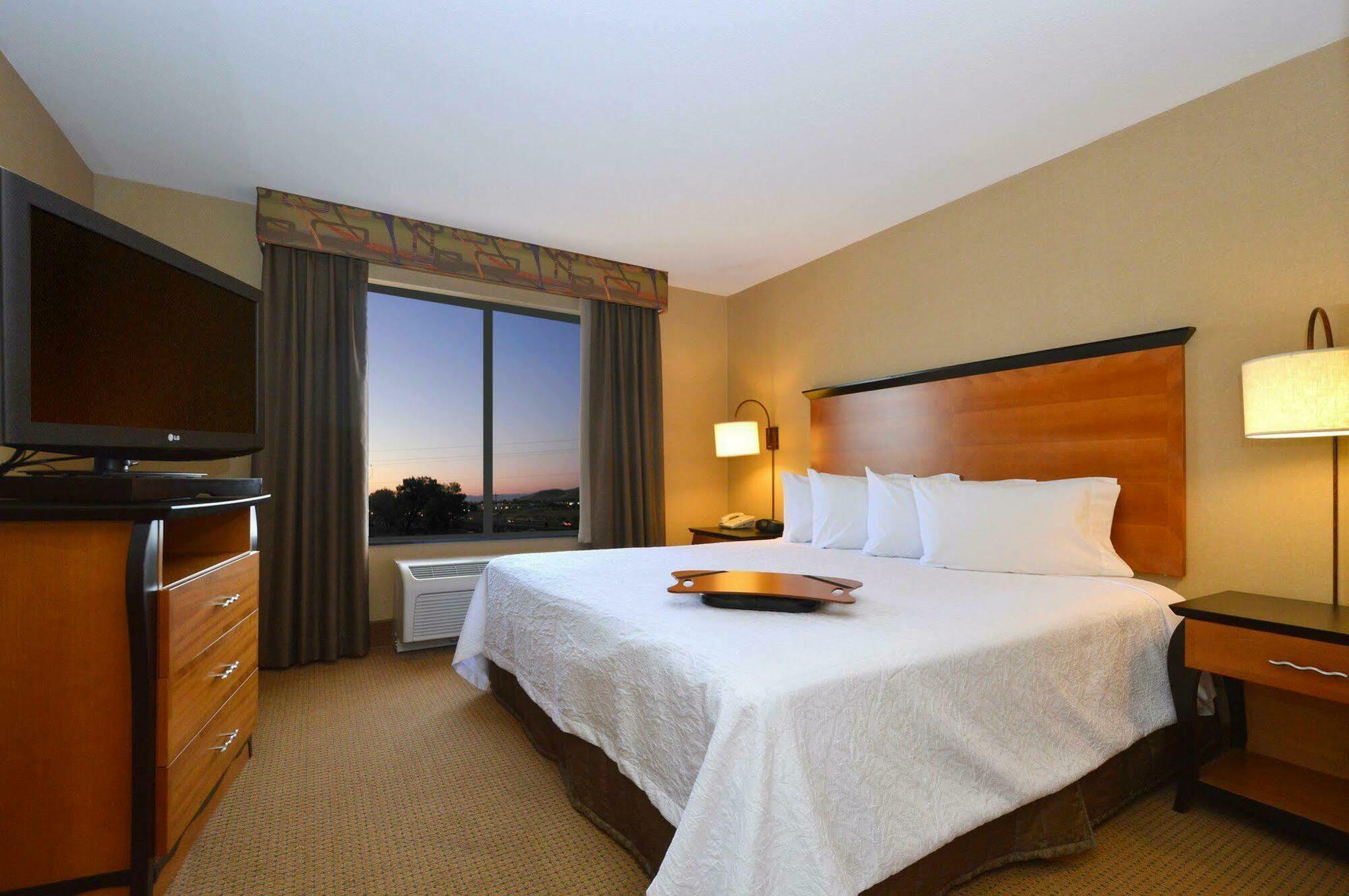 Hampton & Carson Hotel 3*